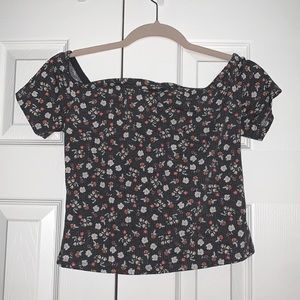 Medium Mossimo square neck crop top